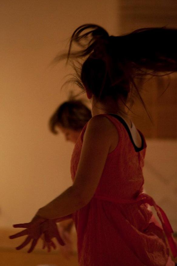 378996_208196775927916_2047298513_n