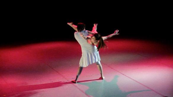 386580_205503356197258_1126838539_n